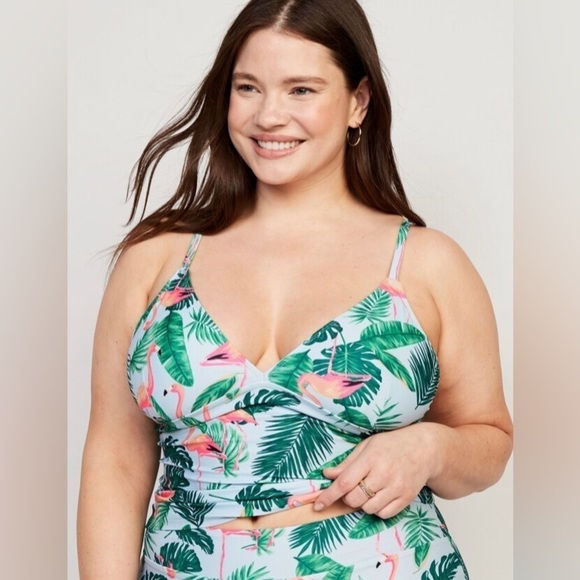 NWT! True Blue Flamingo Print V-Neck Tankini Swim Top - Multiple Sizes 💎 - Picture 8 of 10